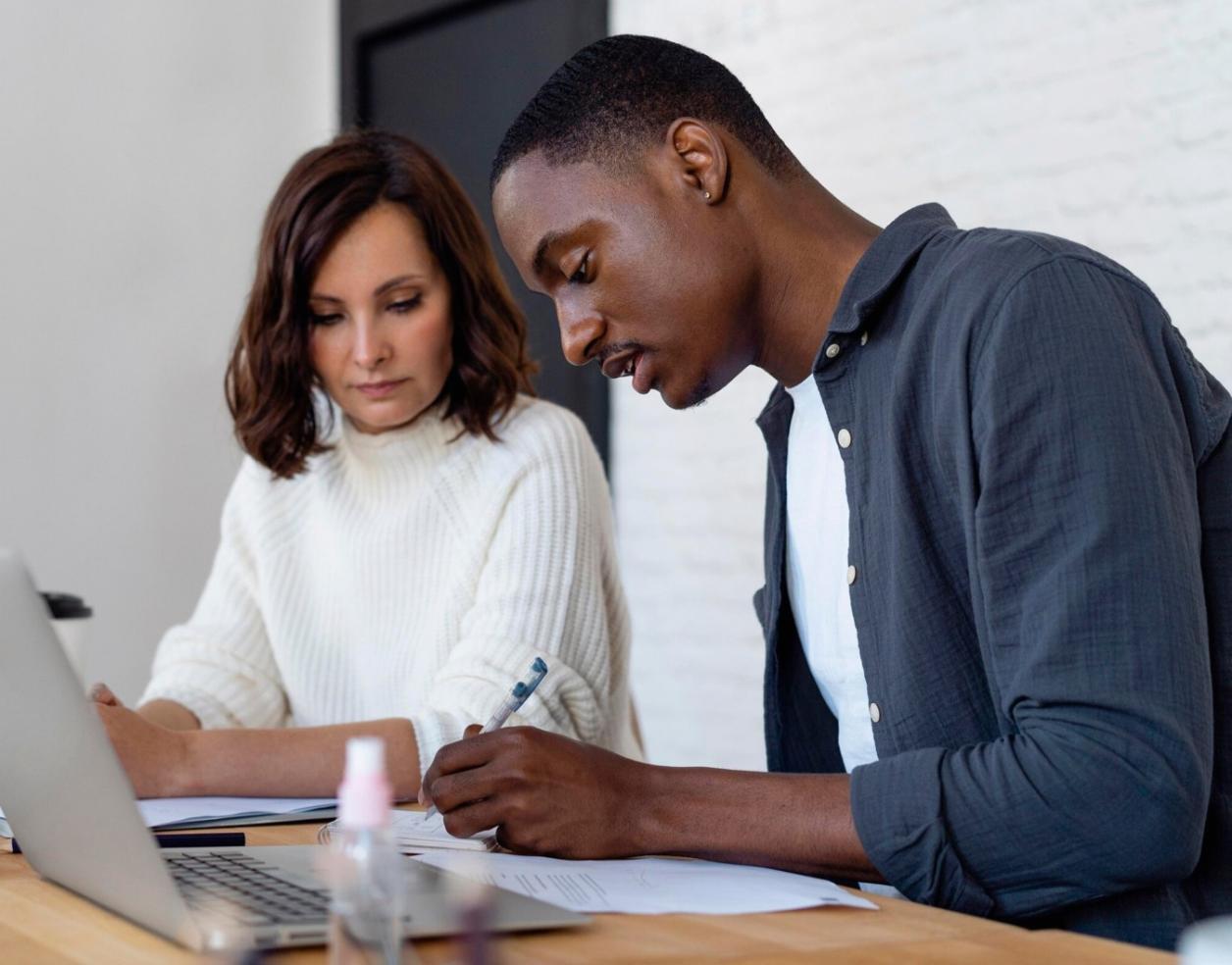 Espace de travail avec configuration technique optimale